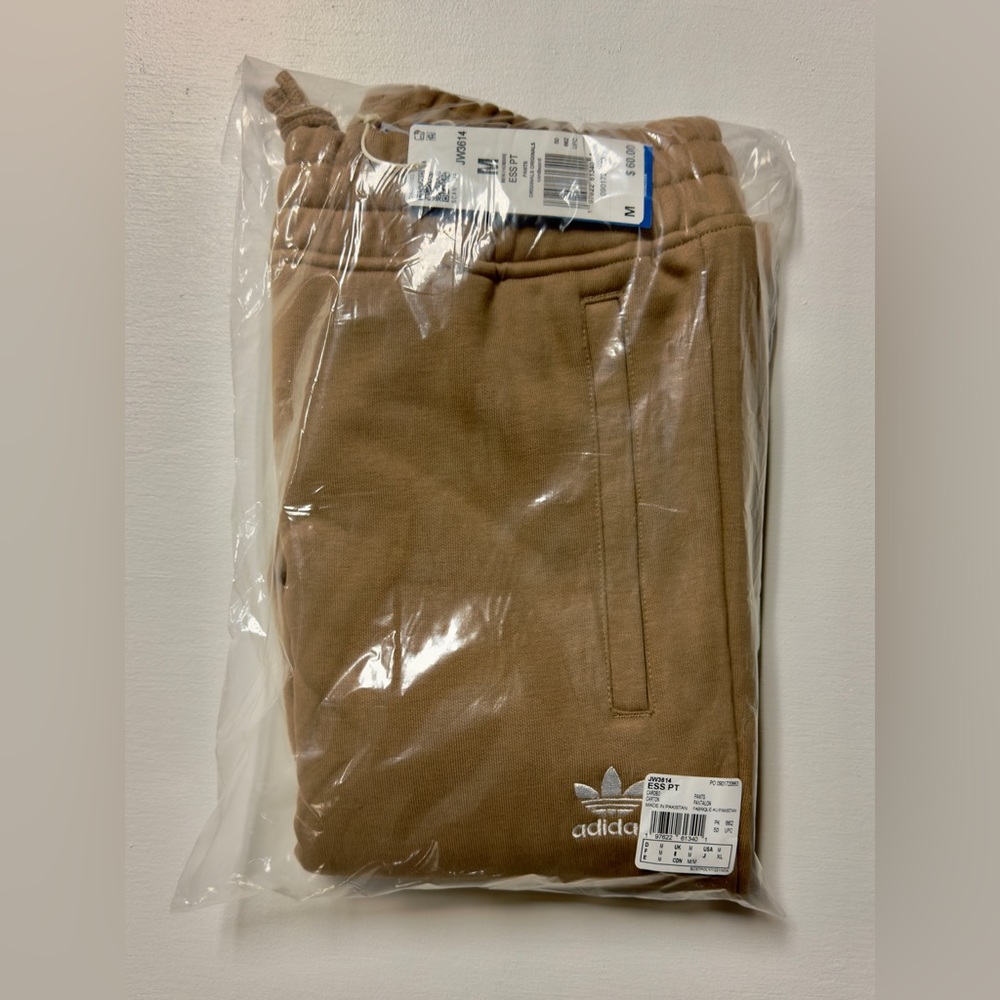 Brand New Adidas Originals Trefoil Essentials Pants - Picture 13 of 13